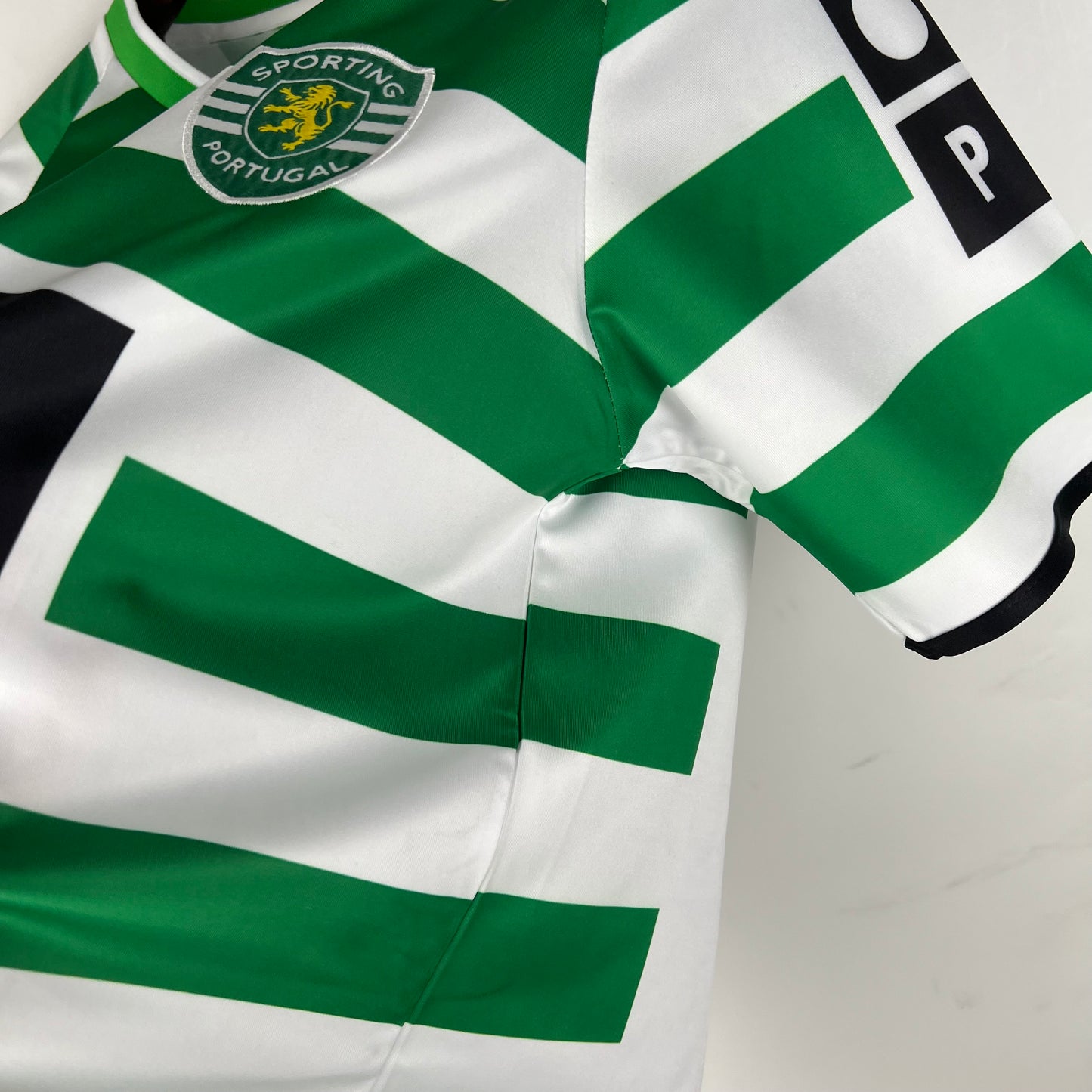 Retro 03-04 Sporting Lisbon Home Jersey - High-Quality Replica