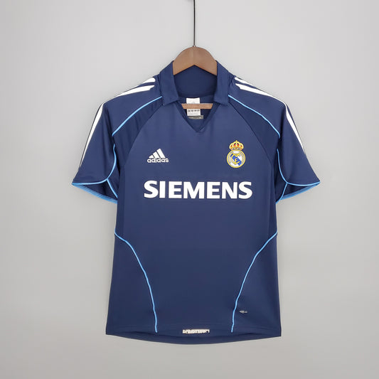 2005-06 Real Madrid Away Jersey - High-Quality Replica