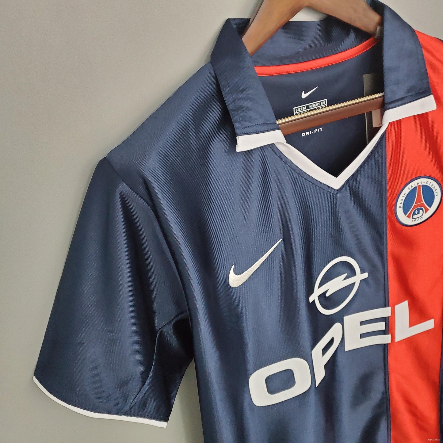 Retro PSG 01/02 Home Soccer Jersey - High-Quality Replica